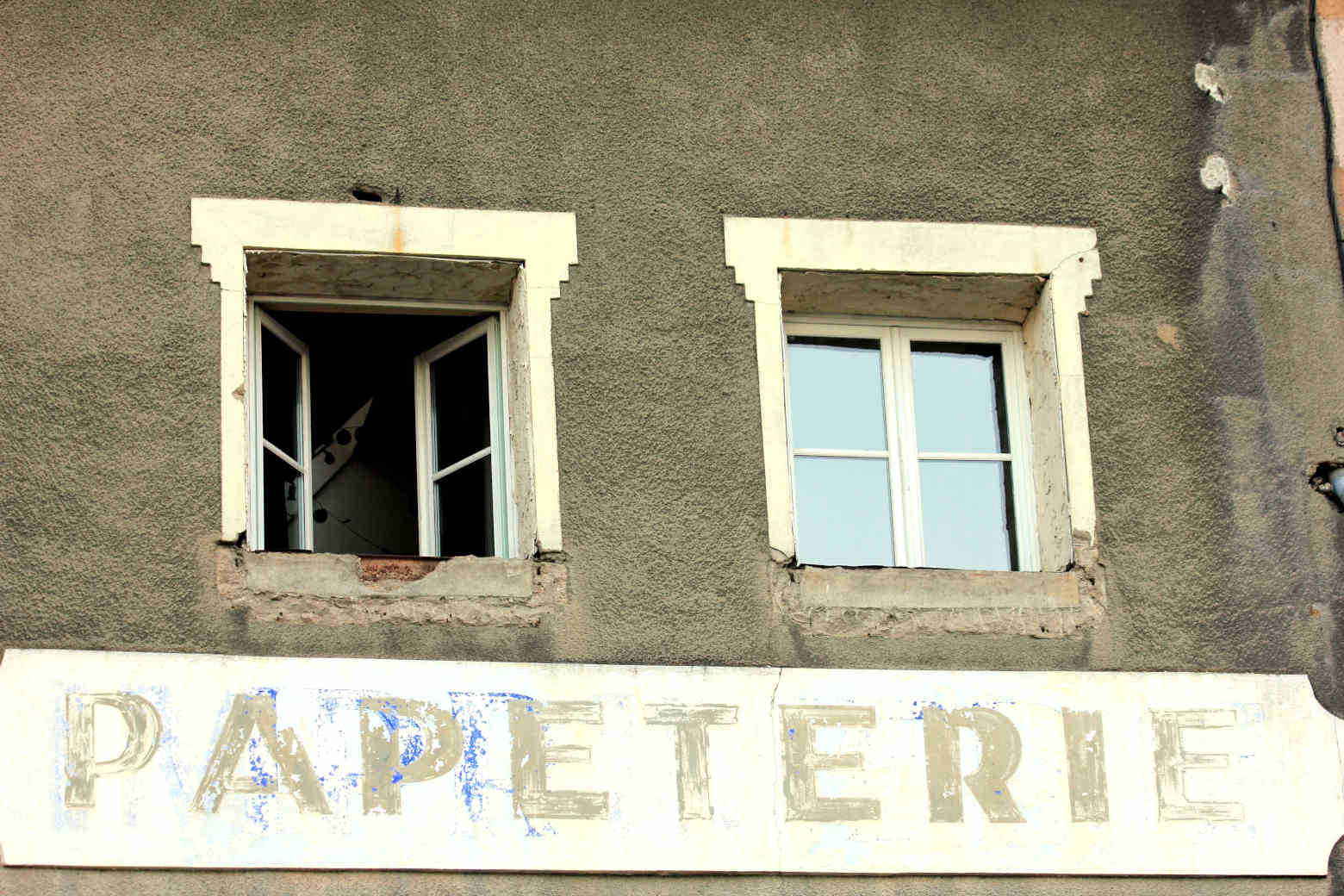 Unternehmen ohne Website ❌: Warum Firmen jeden Tag Kunden und Umsatz verschenken